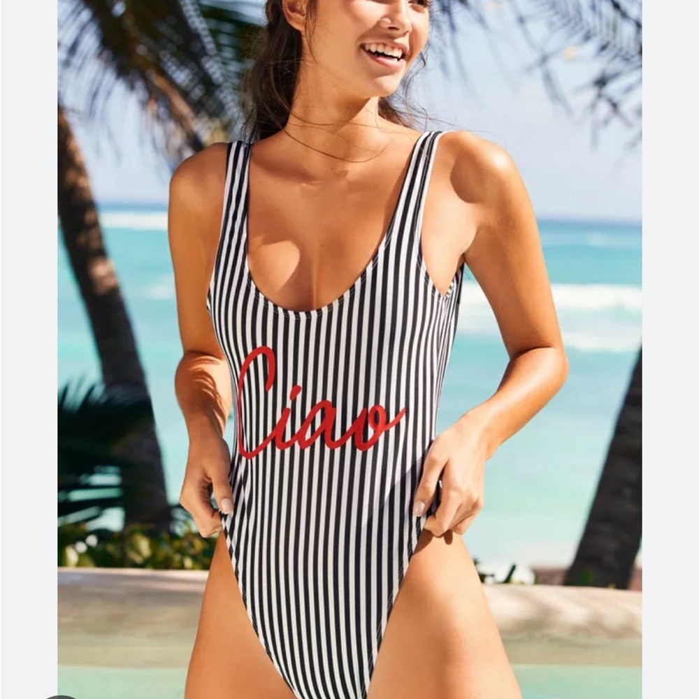 PRIVATE PARTY x UO Collab Exclusive Black and White Striped Swimsuit - Ciao